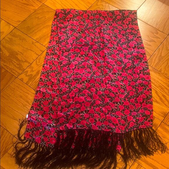 Vintage 100% silk woman's Floral Red and Black Scarf - Picture 2 of 11